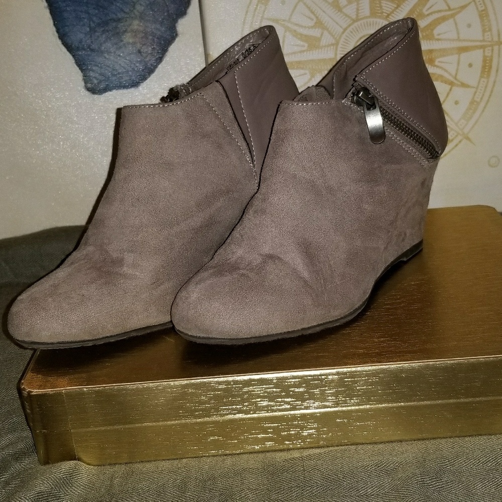 CL Laundry Booties